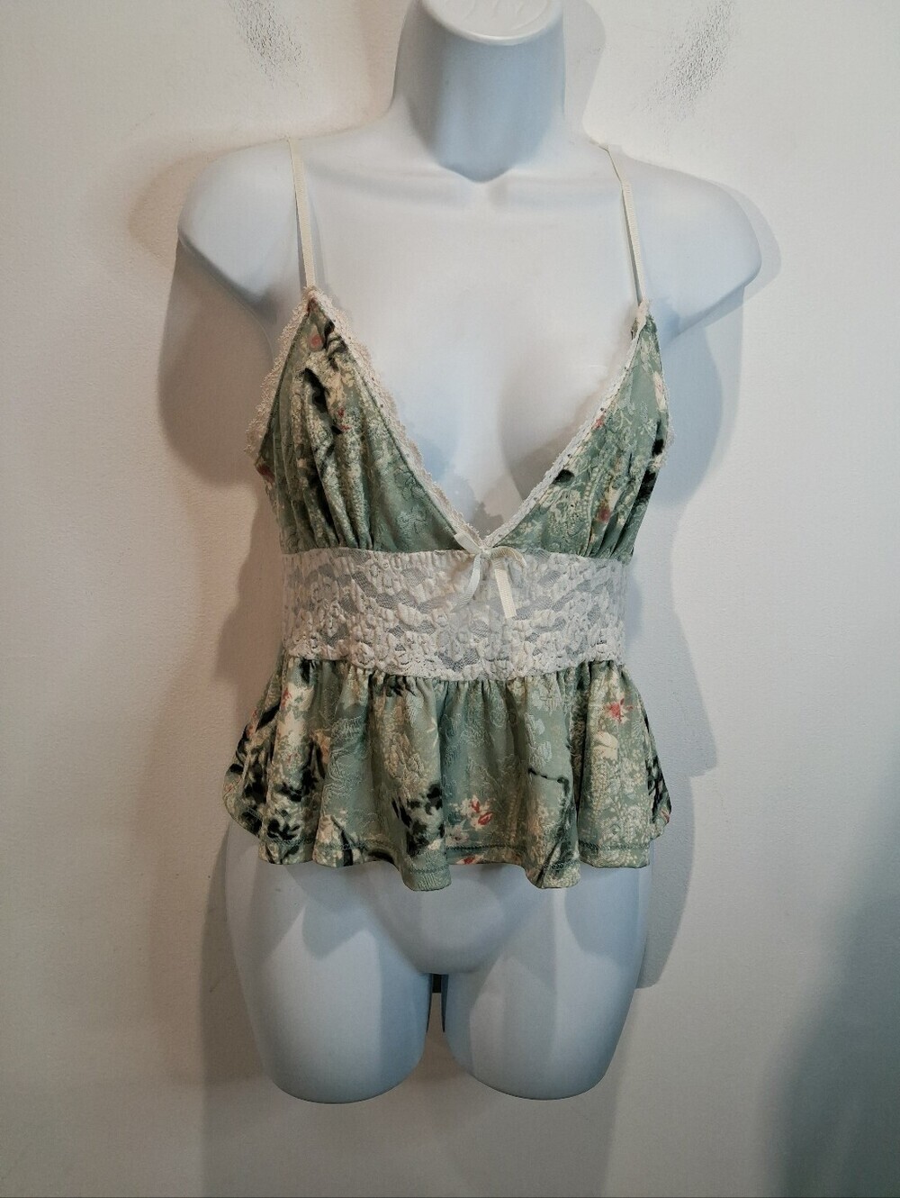 Ecote Size S Fairycore Coquette Lace Cami Top